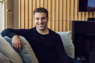 Airbnb CEO Brian Chesky sells .7 million in company stock