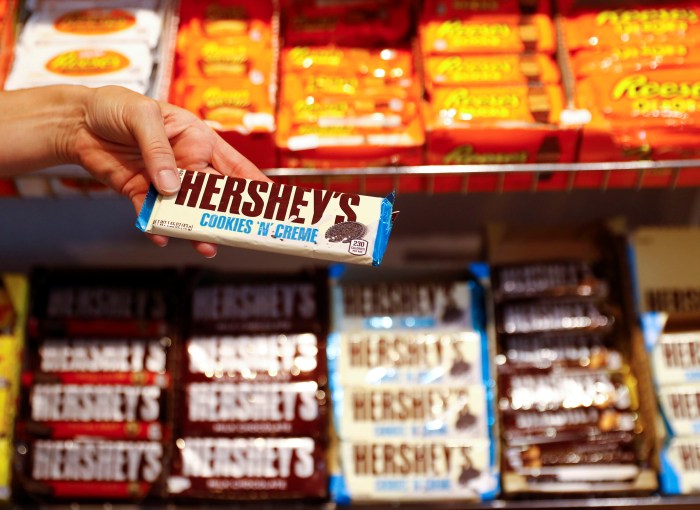 Hershey CFO Steven Voskuil sells 7,540 in company stock