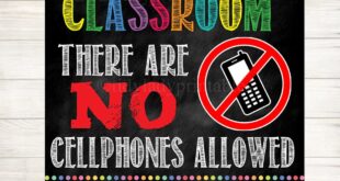 East Texas schools consider possible cell phone ban