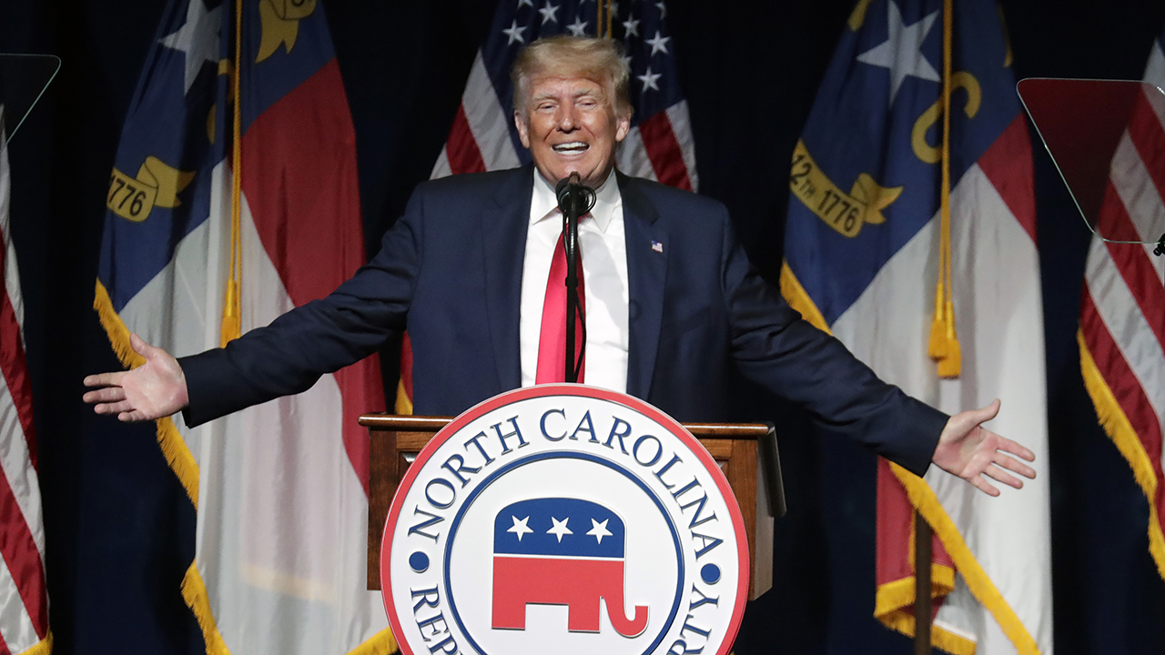 Donald Trump returns to North Carolina without Mark Robinson, one of his top in-state supporters