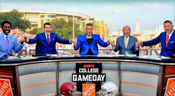 Where is 'College GameDay' this week? Location, schedule, time, guest picker for Week 4