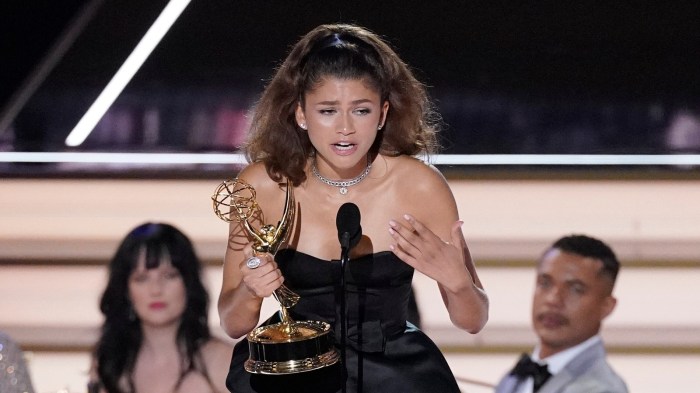 Emmys showdown: All 43 times Comedy Supporting Actress costars directly clashed [PHOTOS]