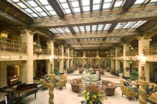 New bar and cafe opens as part of a Davenport Hotel remodel