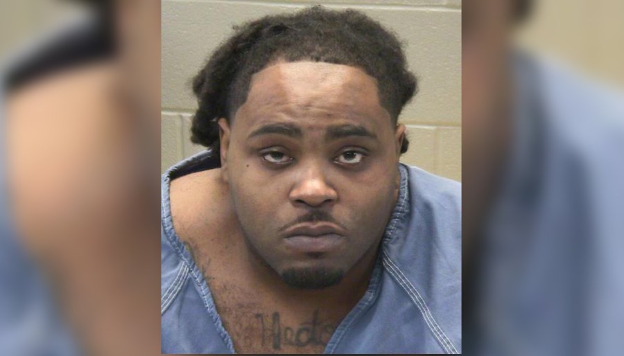 Dayton man accused of firing shots at girlfriend, fleeing police indicted