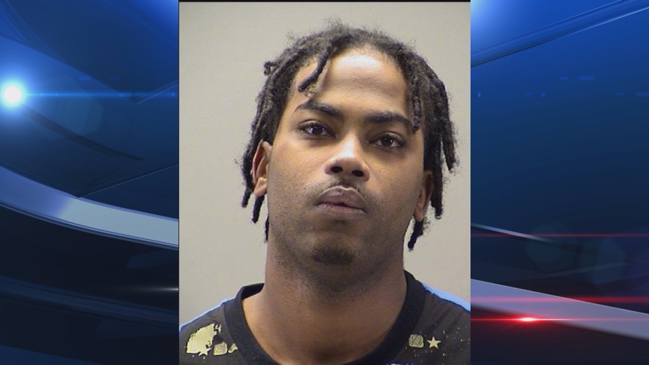 Dayton man accused of firing shots at girlfriend, fleeing police indicted