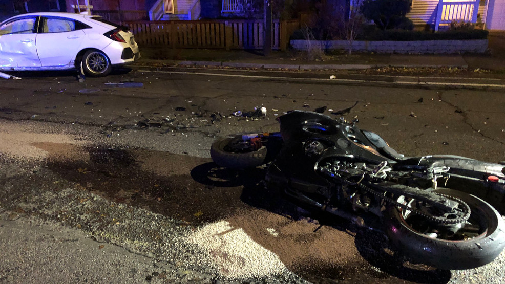 Motorcyclist killed in Southeast Portland crash