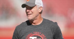Brett Favre to appear before US House panel looking at welfare misspending