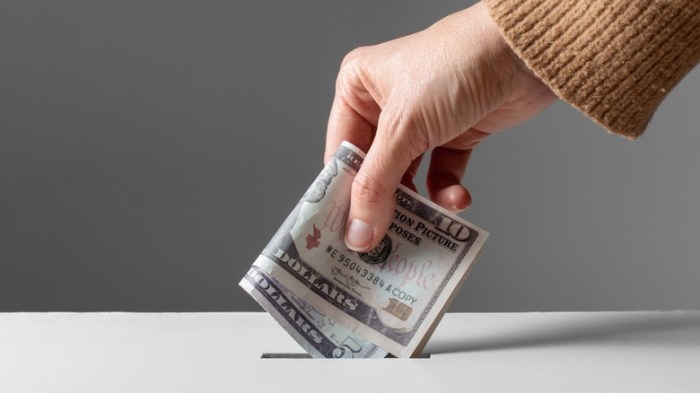 Fisa abuse correct emerge scandal developments hiding distractions major behind both men Feds: Fiore misused donation from Lombardo campaign